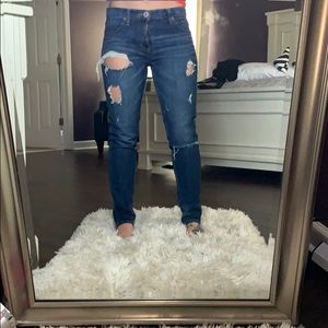 Express Distressed girlfriend Dark wash Skinnys 2